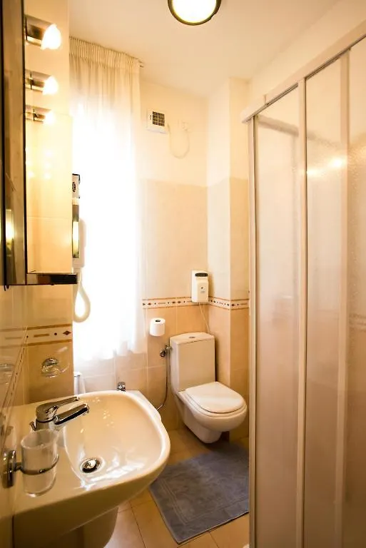 ***  Hotel Roma Pisa Olaszország