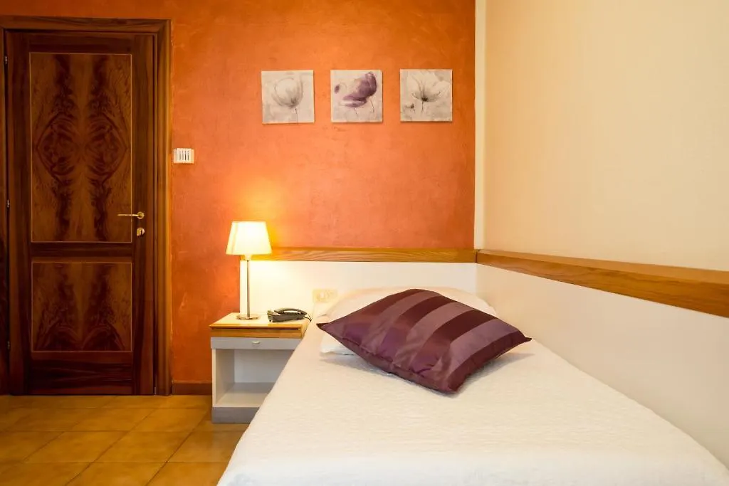 Hotel Roma Pisa