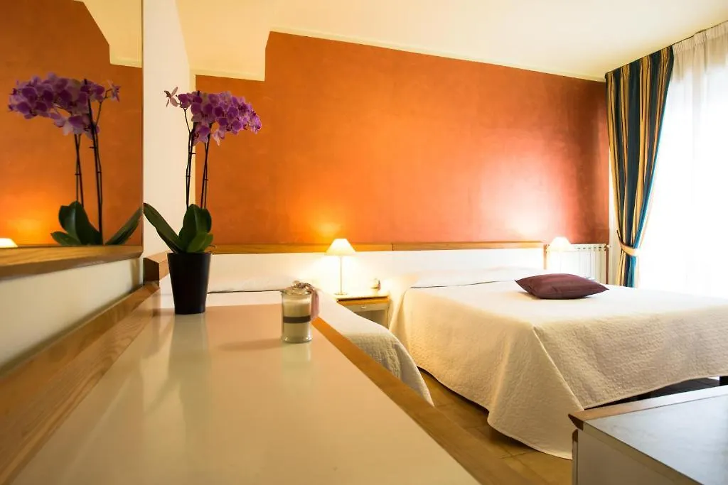 Hotel Roma Pisa 3*,  Olaszország