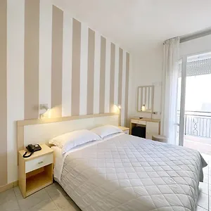 Aura Living Hotell Rimini