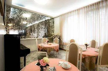 Hotel Roma Pisa